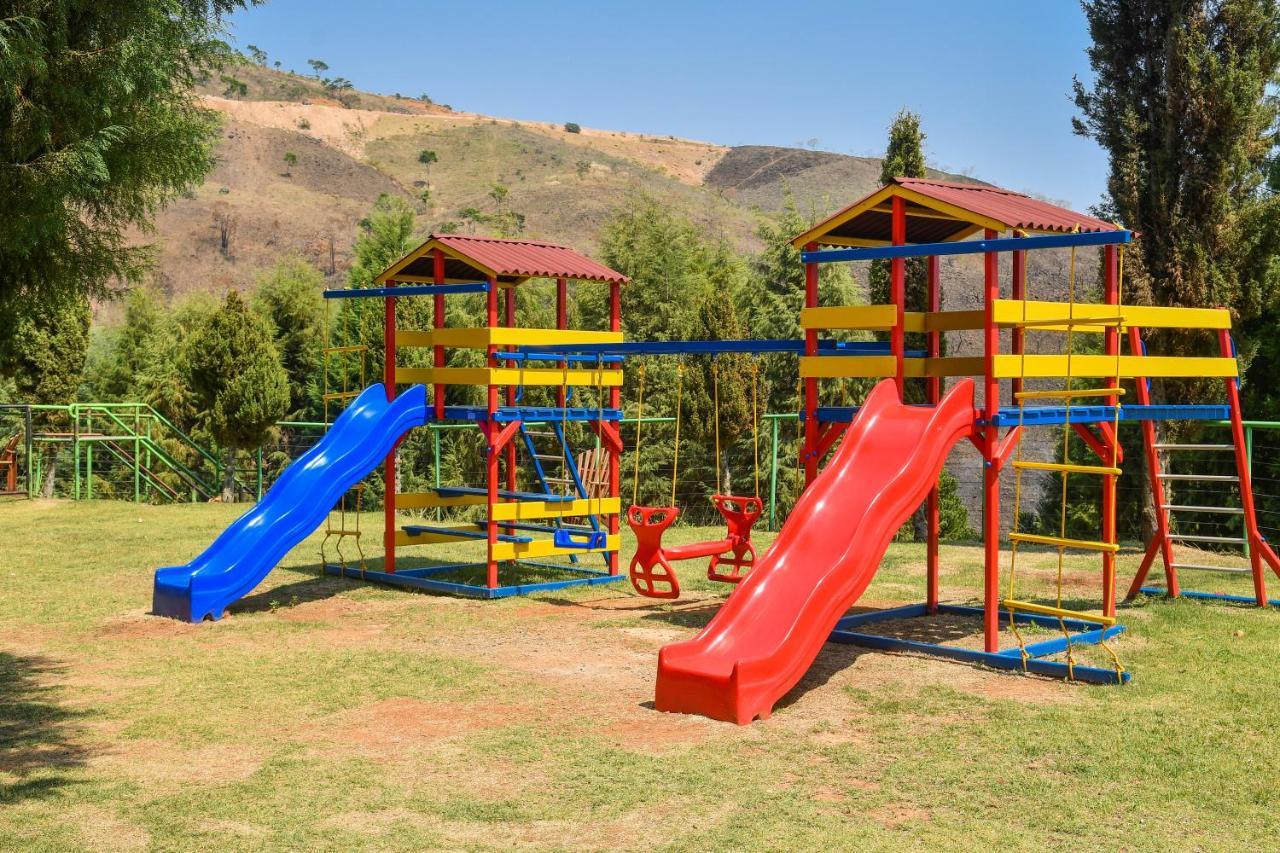 Hotel Golden Park All Inclusive Pocos De Caldas By Nacional Inn Exterior photo Playground in Chile