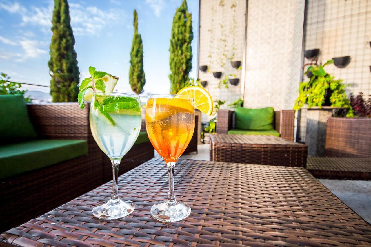 Hotel Golden Park All Inclusive Pocos De Caldas By Nacional Inn Exterior photo Rooftop bar
