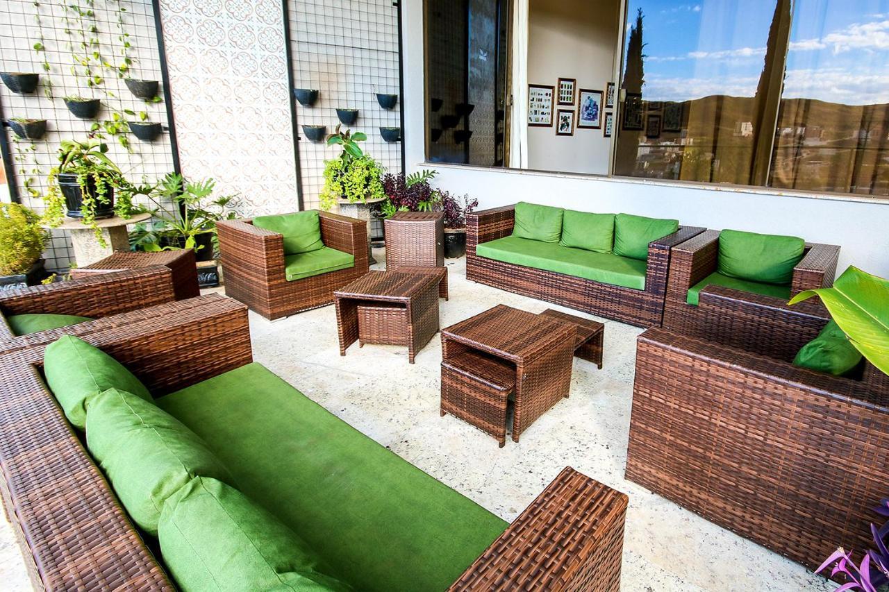 Hotel Golden Park All Inclusive Pocos De Caldas By Nacional Inn Exterior photo Outdoor furniture