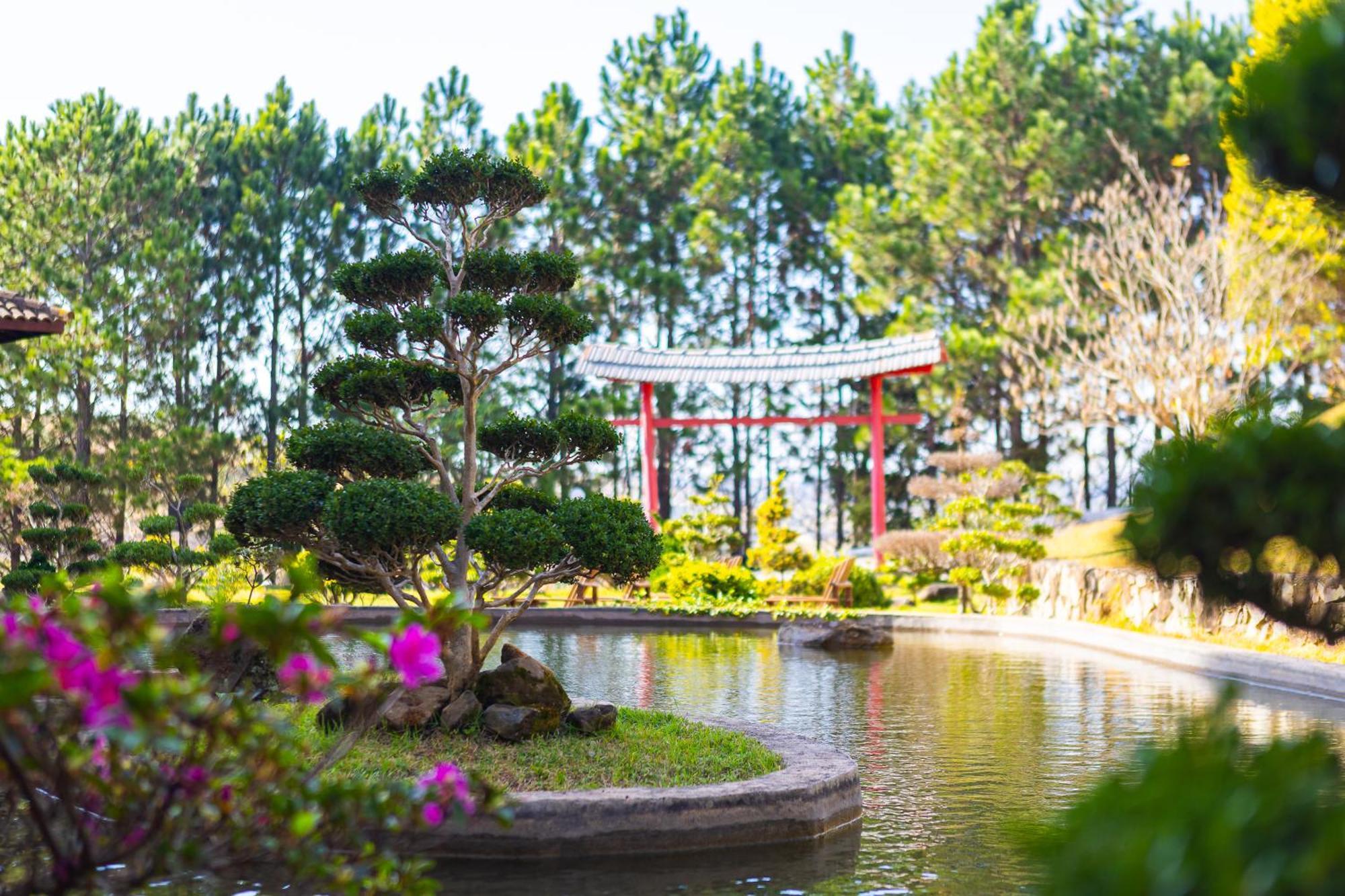 Hotel Golden Park All Inclusive Pocos De Caldas By Nacional Inn Exterior photo Japanese Garden